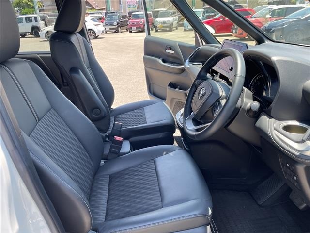 Toyota NOAH 2023 7688712-6