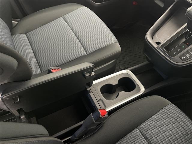Toyota NOAH 2022 7688730-6