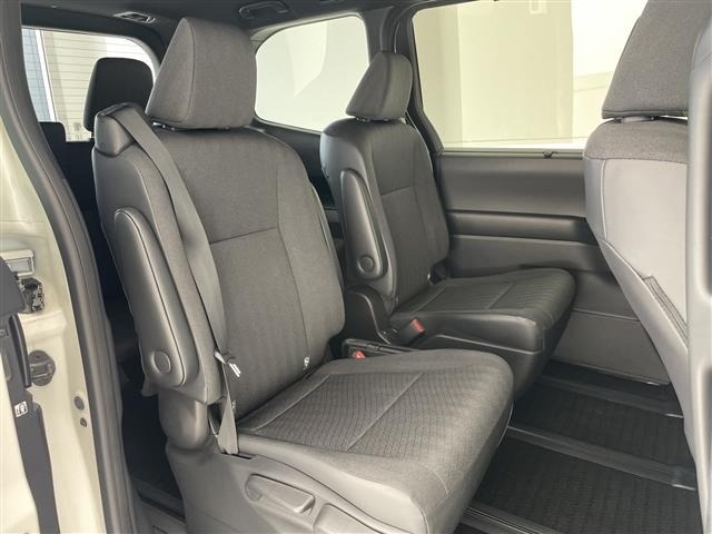 Toyota NOAH 2023 7688743-11