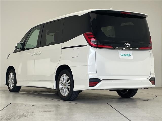 Toyota NOAH 2023 7688743-4