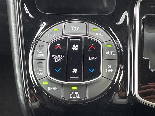 Toyota NOAH 2019 7688771-2