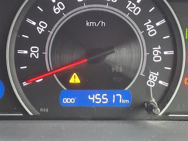 Toyota NOAH 2019 7688771-8