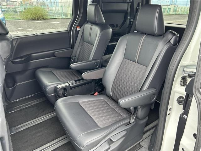 Toyota NOAH 2024 7688779-8