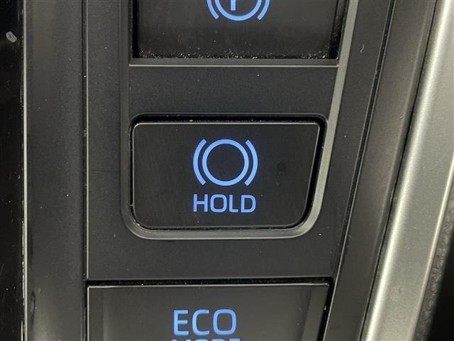 Toyota NOAH 2023 7688780-1