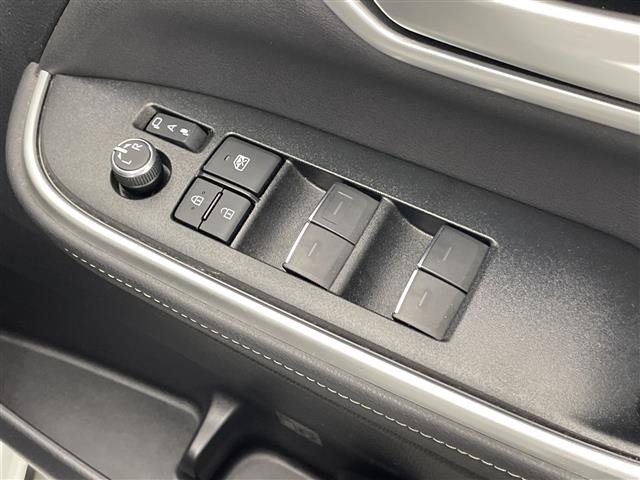 Toyota NOAH 2023 7688781-11