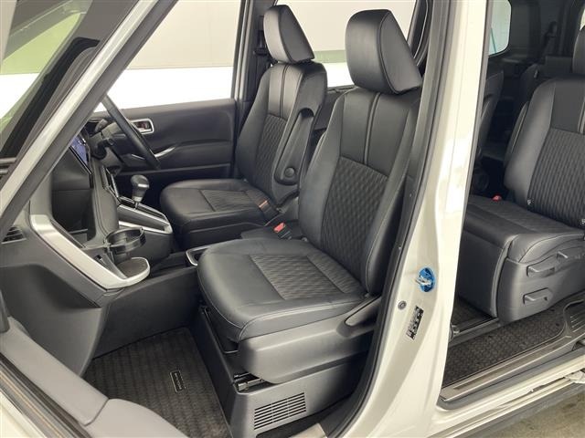 Toyota NOAH 2023 7688781-2