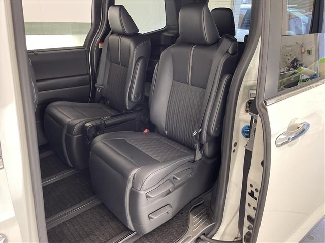 Toyota NOAH 2023 7688781-6