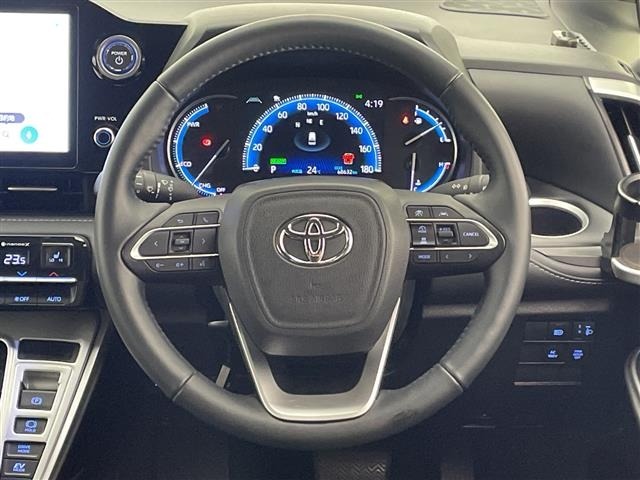 Toyota NOAH 2023 7688781-9
