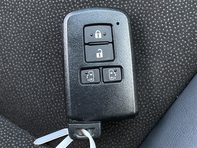 Toyota NOAH 2020 7688782-5