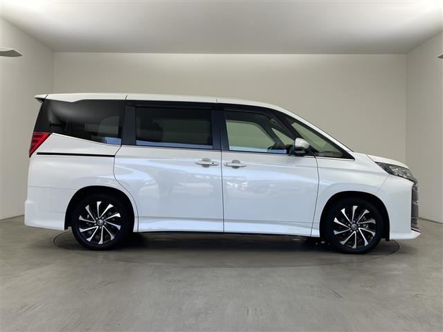 Toyota NOAH 2023 7688804-19