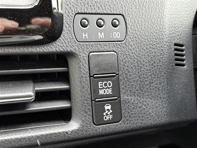 Toyota NOAH 2019 7688812-1