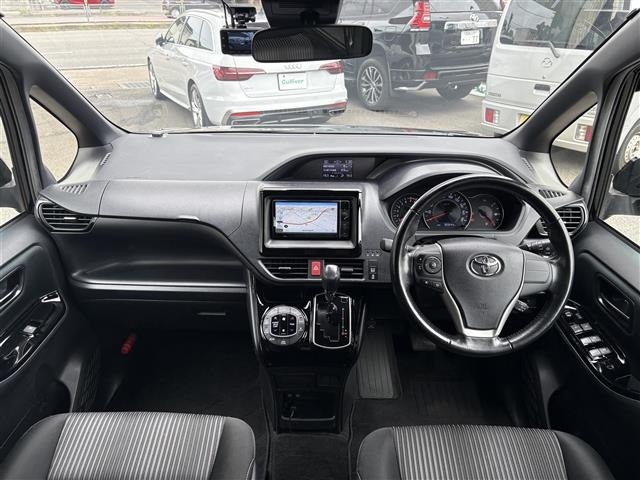 Toyota NOAH 2019 7688812-14