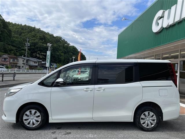 Toyota NOAH 2015 7688819-17