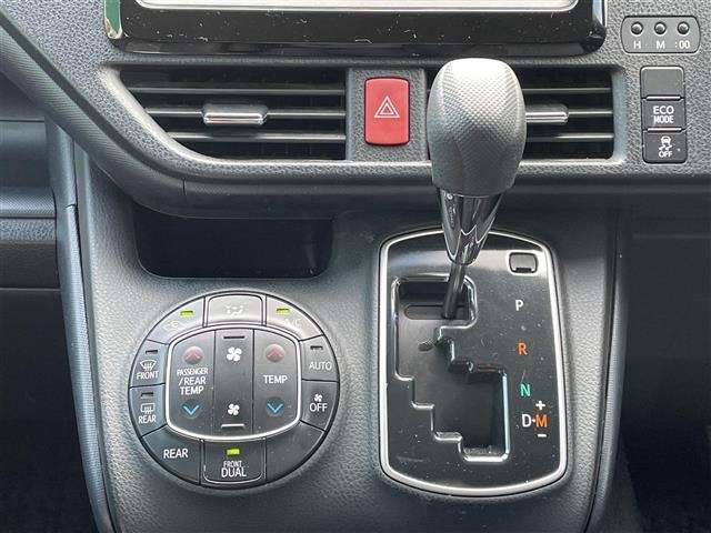 Toyota NOAH 2015 7688819-20