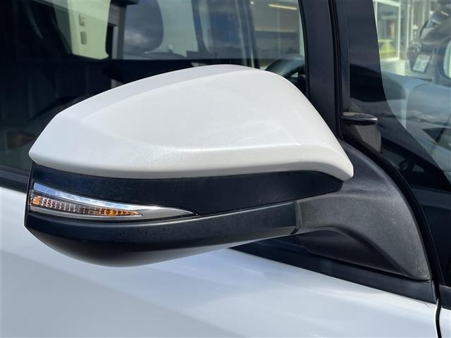 Toyota NOAH 2015 7688819-3