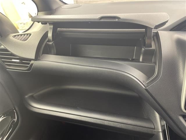 Toyota NOAH 2021 7688821-12