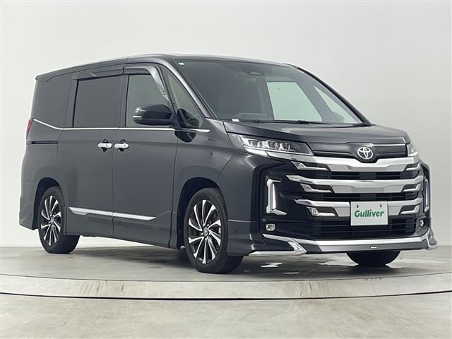Toyota NOAH 2024 7688828-0
