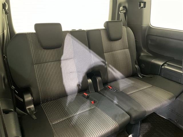 Toyota NOAH 2017 7688835-12