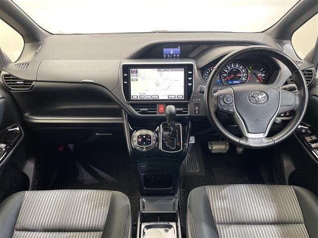Toyota NOAH 2017 7688835-14