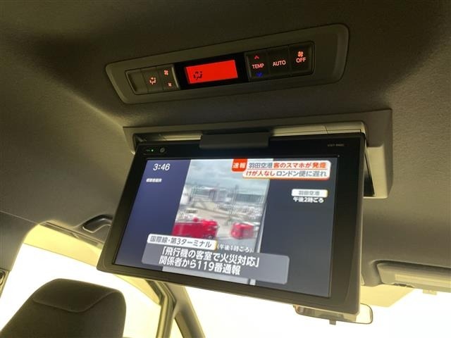 Toyota NOAH 2017 7688835-16