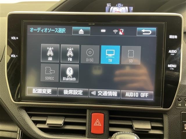 Toyota NOAH 2017 7688835-19