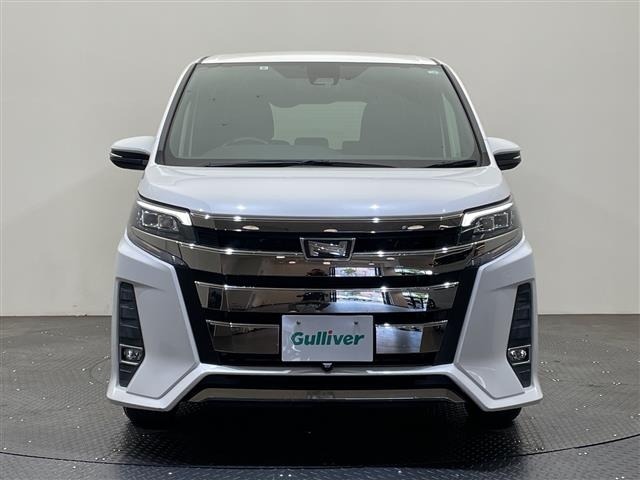 Toyota NOAH 2017 7688835-2