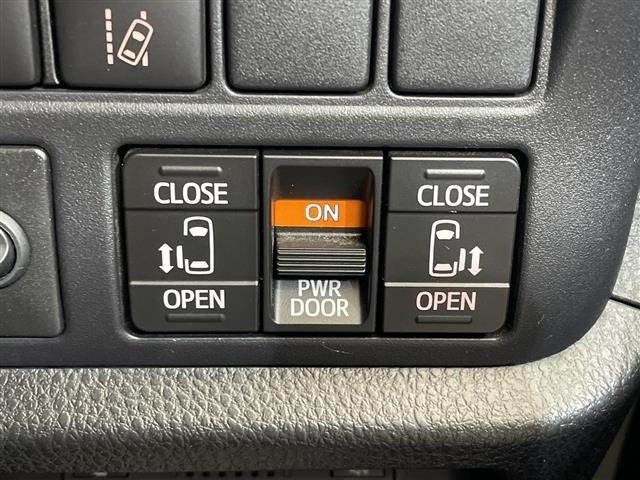 Toyota NOAH 2017 7688835-3