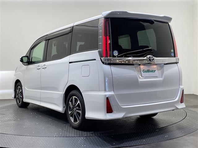 Toyota NOAH 2017 7688835-6