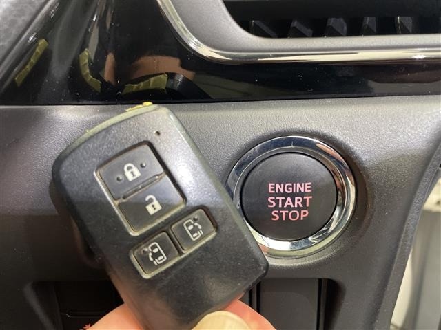 Toyota NOAH 2017 7688835-9