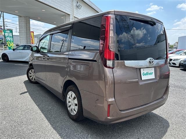 Toyota NOAH 2014 7688836-1