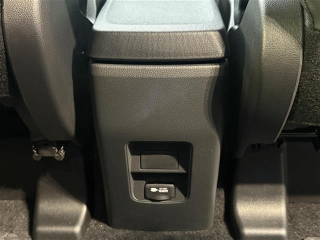 Toyota NOAH 2025 7688843-5