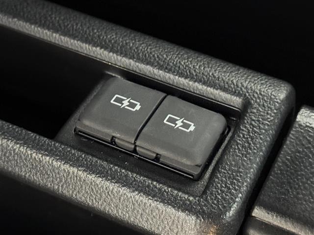 Toyota NOAH 2025 7688843-8