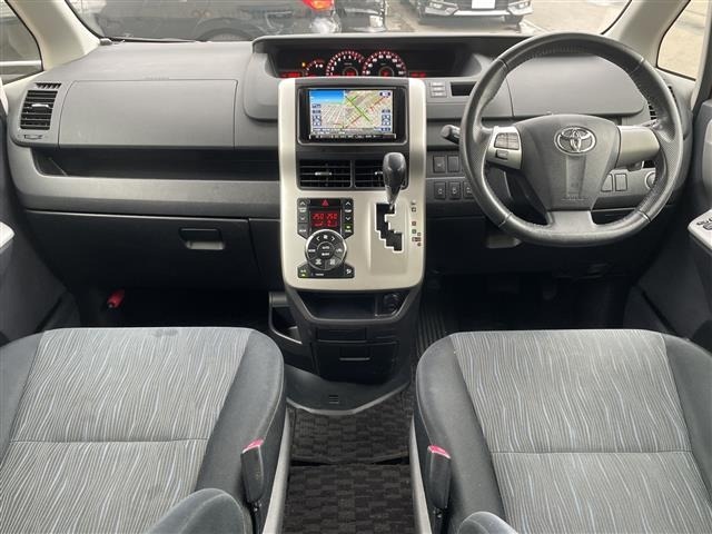 Toyota NOAH 2012 7688844-14