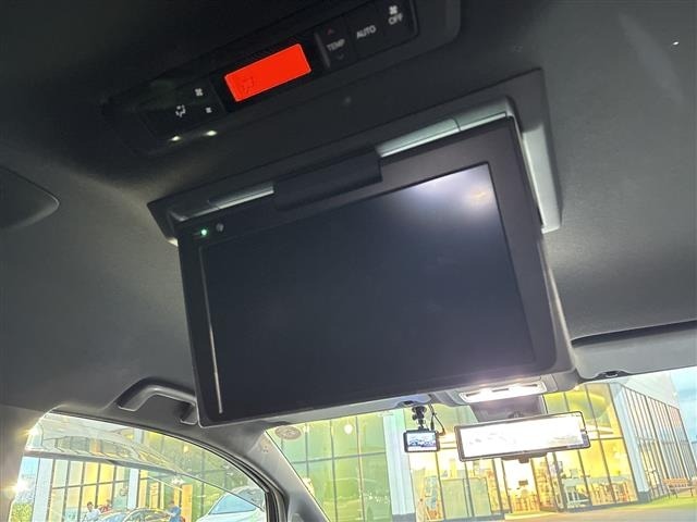 Toyota NOAH 2019 7688845-3