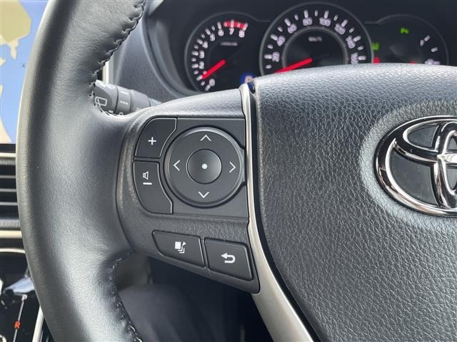 Toyota NOAH 2019 7688845-8
