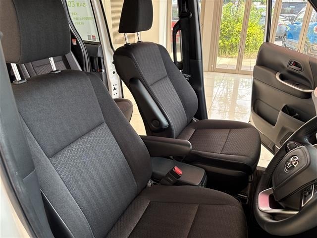 Toyota NOAH 2023 7688853-7