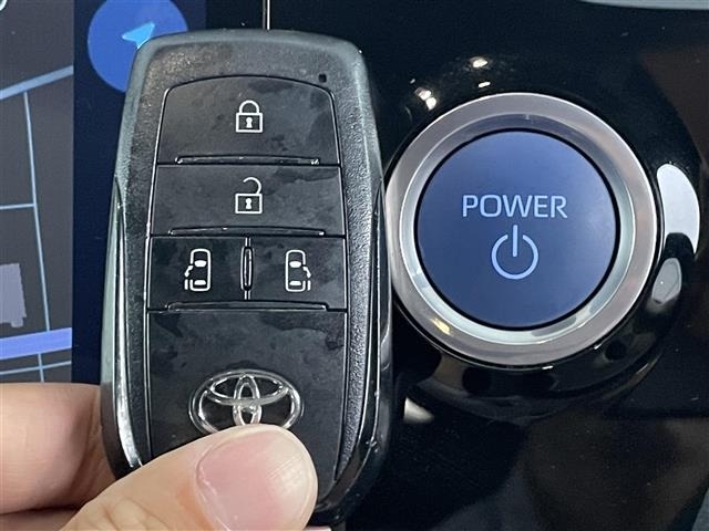 Toyota NOAH 2023 7688854-10
