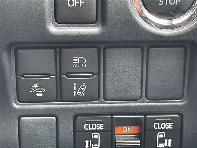 Toyota NOAH 2019 7688856-1