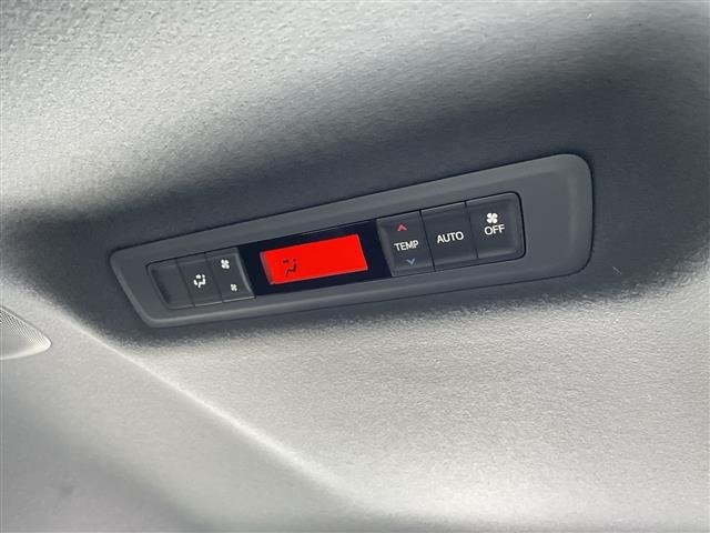 Toyota NOAH 2019 7688856-4