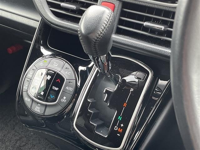 Toyota NOAH 2019 7688856-7