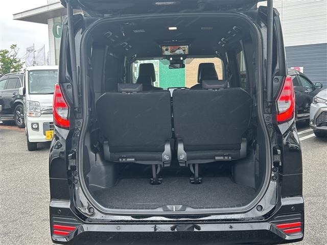 Toyota NOAH 2023 7688857-7