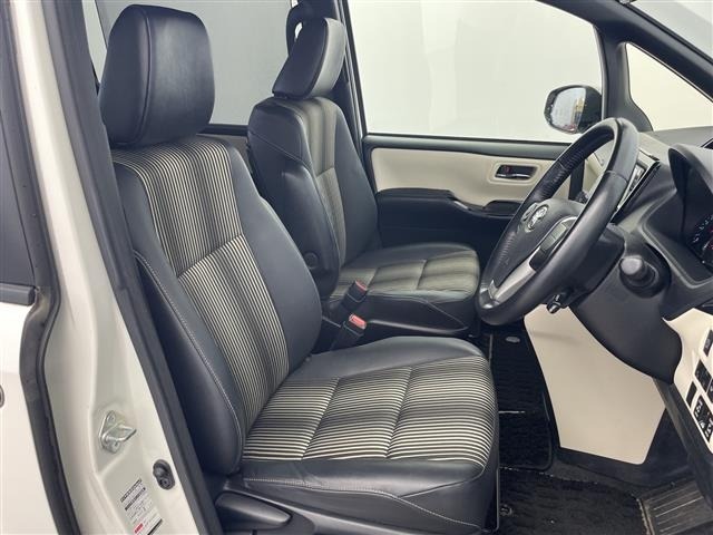 Toyota NOAH 2020 7688858-6