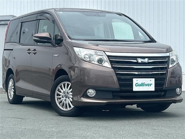 Toyota NOAH 2014 7688859-0