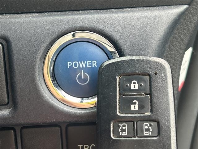 Toyota NOAH 2014 7688859-11
