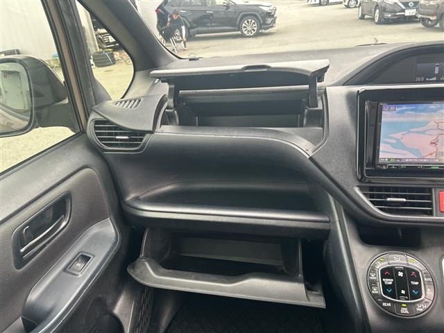 Toyota NOAH 2014 7688859-20