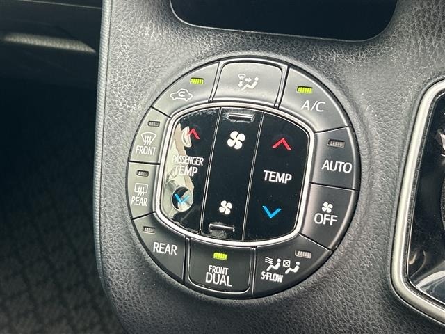 Toyota NOAH 2014 7688859-8