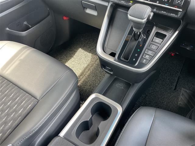 Toyota NOAH 2024 7688861-5