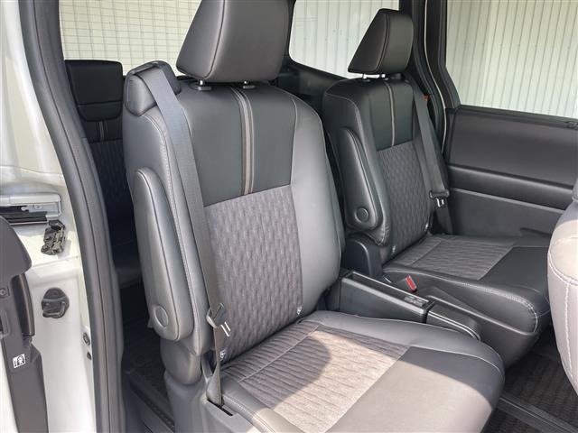 Toyota NOAH 2024 7688861-9