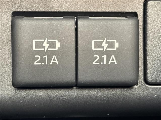 Toyota NOAH 2017 7688868-21