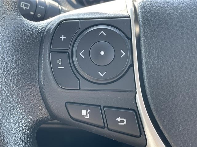 Toyota NOAH 2017 7688868-3